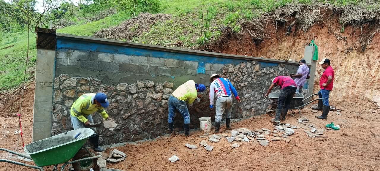 Building the perimeter wall